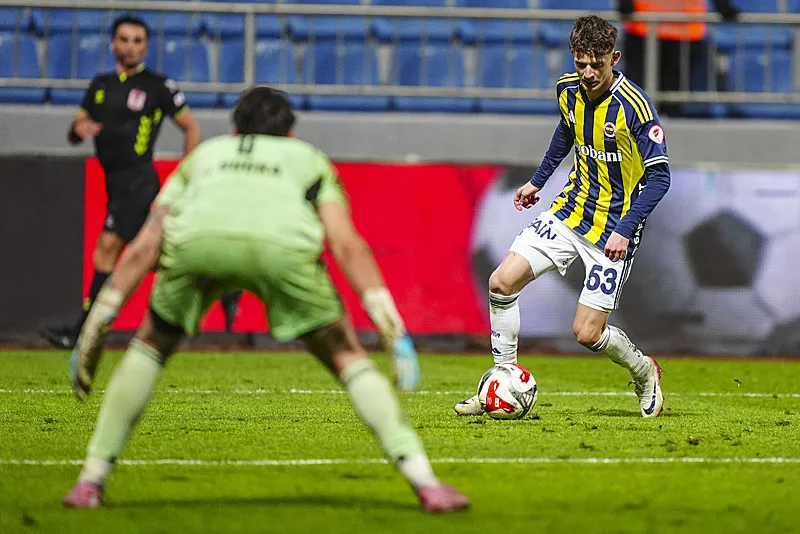 Fenerbahçe'den çılgın transfer hamlesi! Kante'nin takım arkadaşına kanca - 6