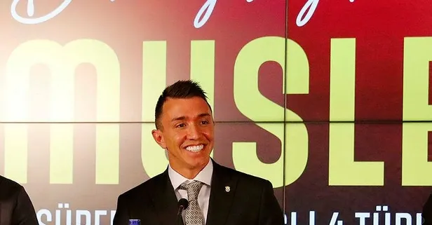 Galatasaray, Fernando Muslera ile 3 yıllık sözleşme imzaladı! "Ne kadar kupa varsa istiyorum"