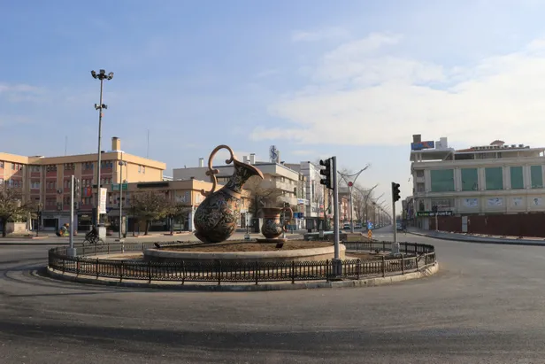 son-dakika-yasaklar-ne-zaman-kalkacak-sokaga-cikma-yasagi-ne-zaman-bitecek-normallesme-sureci-1610718678289.jpg Son dakika: Yasaklar ne zaman kalkacak? Sokağa çıkma yasağı ne zaman bitecek? Normalleşme süreci...-6