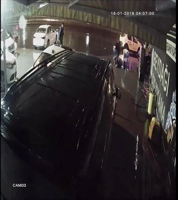 İstanbul'da dehşete düşüren görüntüler! İstek şarkı çatışması kanlı bitti-1