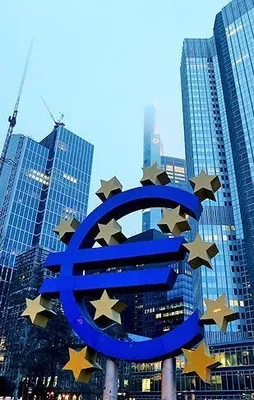 'Avro Bölgesi'nde büyüme yavaşlayabilir'