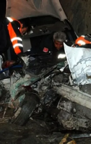 Erzincan'da feci kaza!