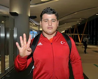 Dünya şampiyonu Rıza Kayaalp yurda döndü