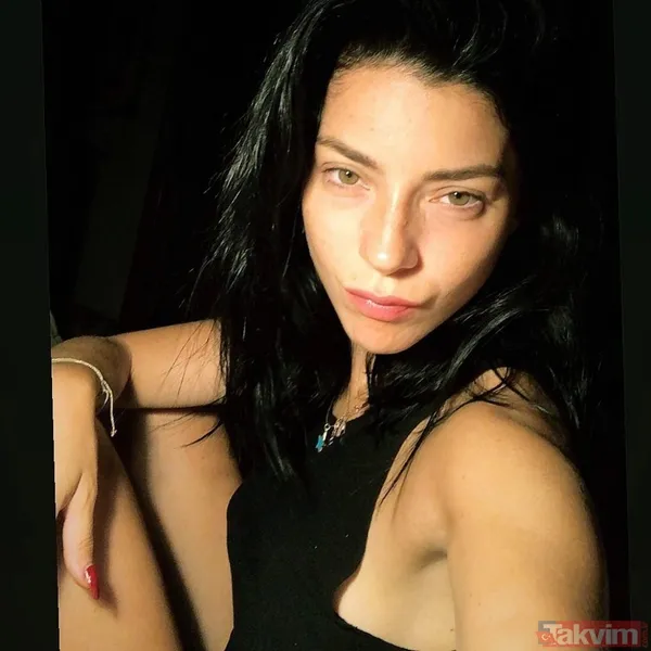 Merve Boluğur sınırlarını fena zorladı! Yatak pozuyla sosyal medyayı karıştırdı takipçileri isyan etti ‘Eski haline geri dön’ - 14