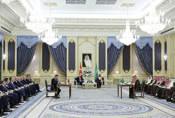 turkiye-ve-suudi-arabsitan-arasinda-dogrudan-yatirim-savunma-sanayii-enerji-savunma-ve-iletisim-alanlarinda-im-1689632533585.jpeg