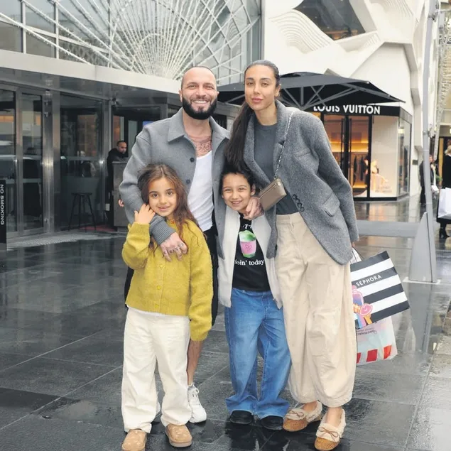 Üç aydır otelde kalıyor