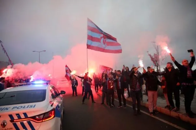 Trabzonspor şampiyon oldu Trabzon kazandı
