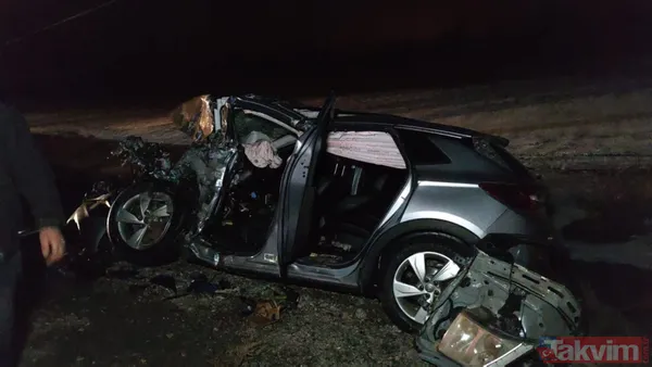 Van'da feci kaza! İşçi minibüsü ile otomobil çarpıştı: Çok sayıda yaralı... - 13