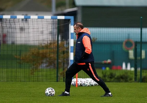 Trabzonspor’un yeni hocası Abdullah Avcı dün topbaşı yaptı-1