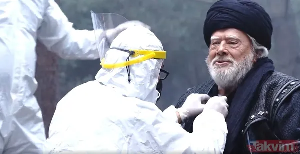 Yeşilçam'ın efsanesi Cüneyt Arkın için çok özel paylaşım! Kuruluş Osman'daki set arkası görüntüleri duygulandırdı... - 1