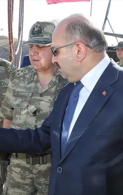 Işık'tan zırhlı birliklere ziyaret