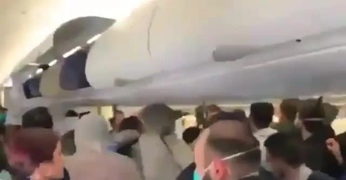 Suudi Arabistan'da uçakta koronavirüs kavgası! Öksürünce ortalık karıştı!