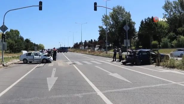 Bolu’da, trafik kazası: 1’i bebek 6 yaralı (Video)