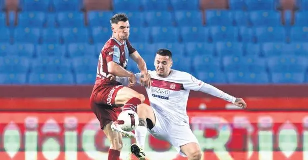 Trabzonspor, 32. haftada seyircisiz maçta Sivasspor’a 1-0 mağlup oldu