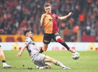cimbom-basarisi-2023-yilinda-derbilerde-16-puan-toplayarak-ezeli-rakiplerine-buyuk-fark-atti-1704238511665.jpeg Cimbom başarısı! 2023 yılında derbilerde 16 puan toplayarak ezeli rakiplerine büyük fark attı-12