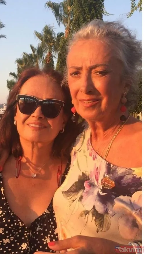 Yeşilçam yıldızı Müjde Ar'ın kardeşi Mehtap Ar hayatını kaybetti! Aylardır yoğun bakımda yaşam mücadelesi veriyordu - 5