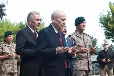 MHP Genel Başkanı Devlet Bahçeli, 15 Temmuz 2016'da 51 polisin şehit düştüğü Özel Harekat Başkanlığı'nda!