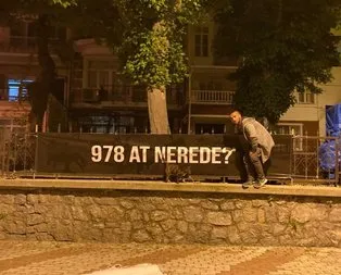 İmamoğlu yönetimine pankartlı tepki: 978 at nerede?