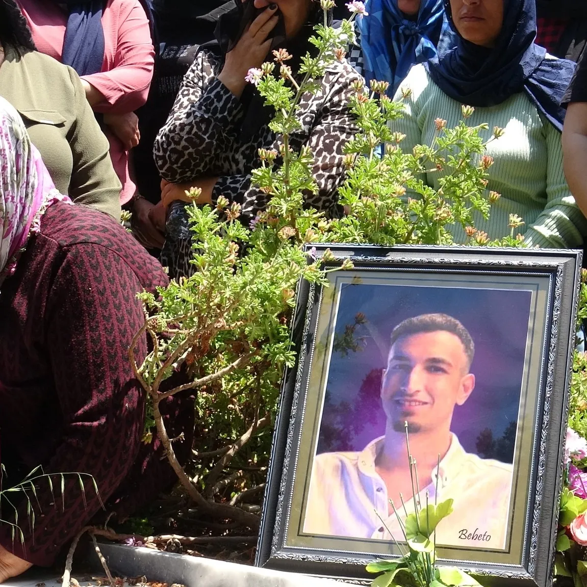 Acıya boğan feryat