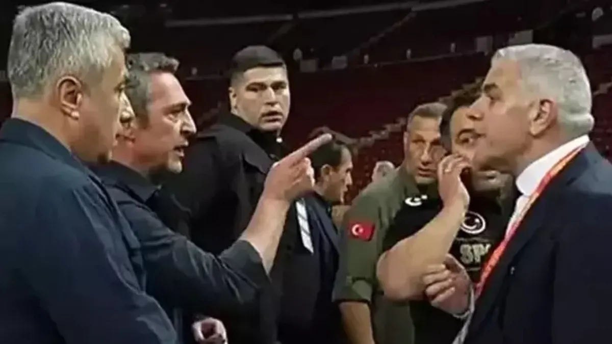 Fenerbahçe Başkanı Ali Koç Fenerbahçe Yöneticisi Selahattin Baki'ye sert çıktı: "Beni mi buldun başkanım?"
