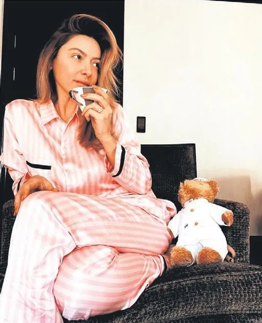 Ebru Şallı'dan aile boyu 8 Mart yemeği-3