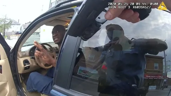 abdde-george-floydun-olumune-neden-olan-polislerden-biri-daha-sucunu-kabul-etti-1666629962120.jpg ABD'de George Floyd'un ölümüne neden olan polislerden biri daha suçunu kabul etti-8