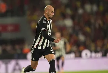 Fenerbahçe’nin belalısı Cerny!