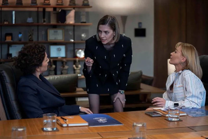 Atv'nin yeni dizisi Holding başlıyor! Gerçek hikaye mi uyarlama mı? Holding dizisi nerede çekiliyor?-5