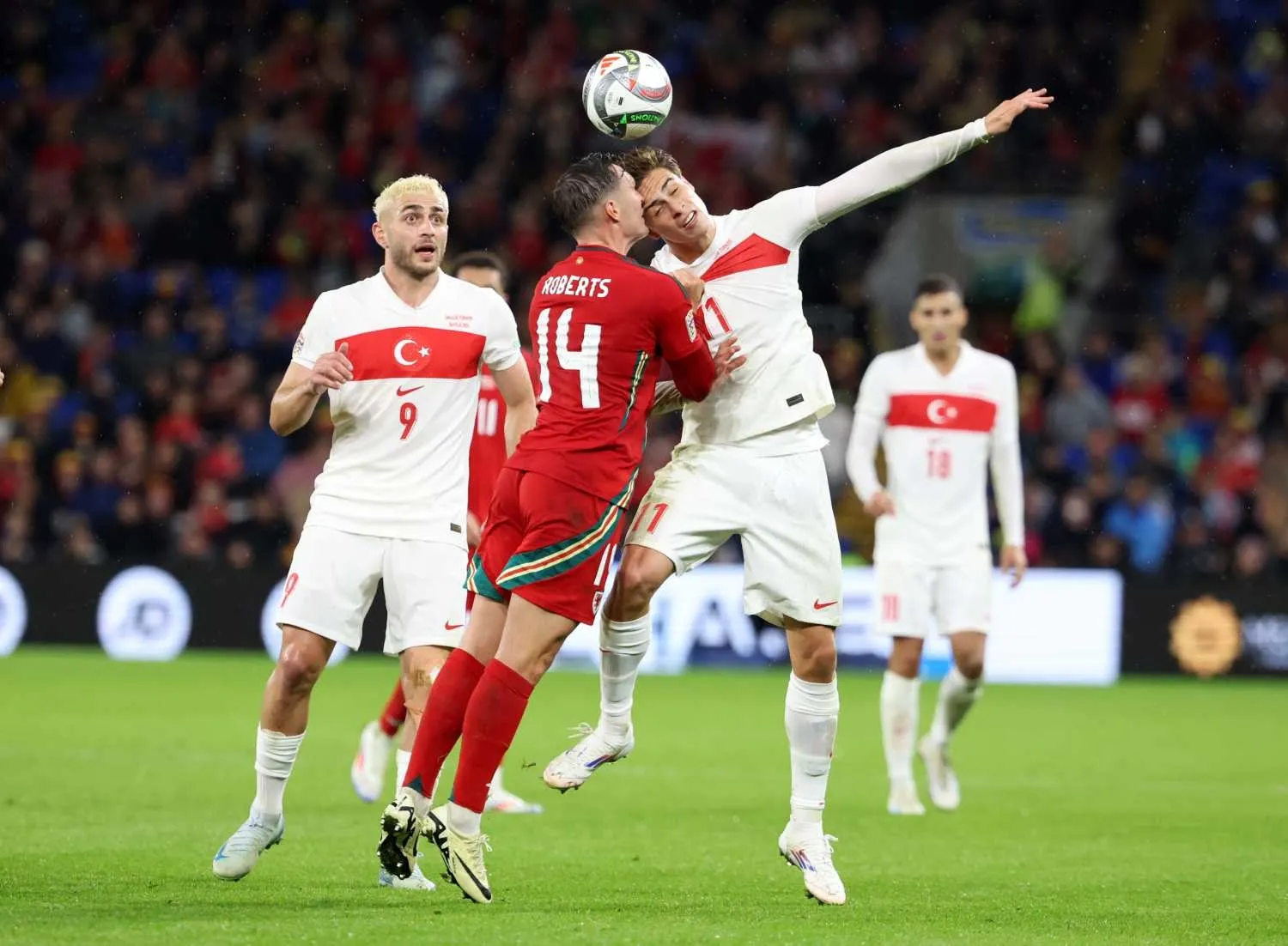 Kalede savaş! Montella Türkiye'nin Macaristan maçı 11'ini netleştirdi - 5