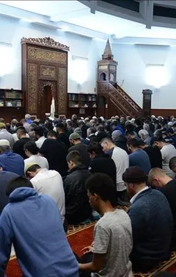 Avustralya'da ilk teravih kılındı
