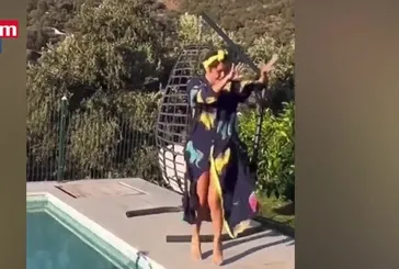 Ceylan havuz başında göbek attı!