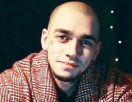 Rapci Ezhel In Izmir De Yaka Paca Gozaltina Mi Alindi Sercan Ipekcioglu Tutuklandi Mi Takvim