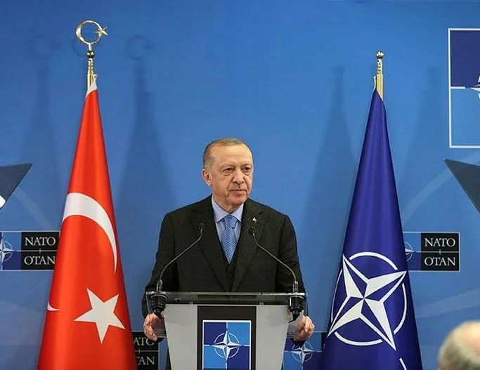 Belçika ziyareti dönüşü uçakta konuştu!