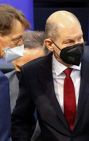 Almanya'da Maliye Bakanı Olaf Scholz, ilk turda başbakan seçildi! 16 yıllık Merkel döneminin sonu