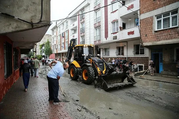 Esenyurt'ta evleri su içerisinde kalan vatandaşlar CHP'li İmamoğlu'na isyan etti-5