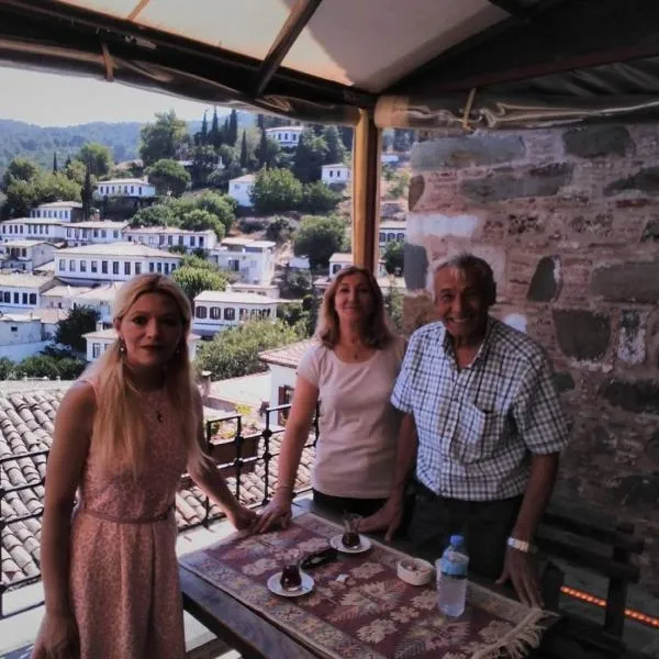 3 katlı villada kan donduran cinayetler! Anne baba ve ablasını pompalı tüfekle öldürüp intihar etti-6