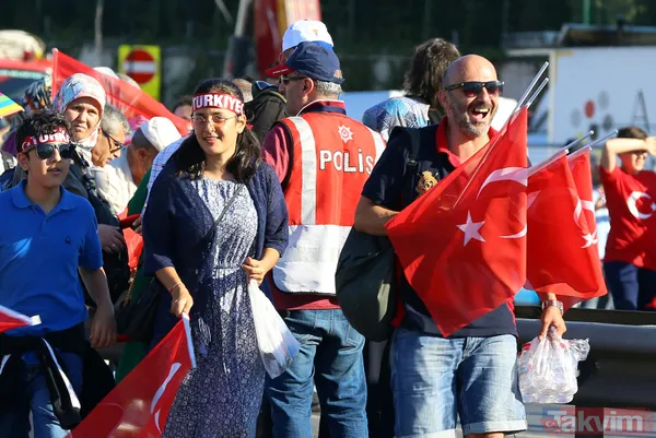Milyonlar 15 Temmuz Şehitler Köprüsü'ne akın etti - 26