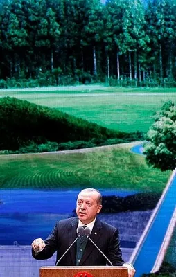 Erdoğan: Yurt dışına giden tek kuruş yok