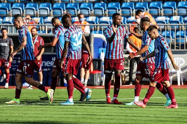Fırtına'dan ilk 8 haftada tarihi performans: Son 7 sezonun en az gol yiyen Trabzonspor'u