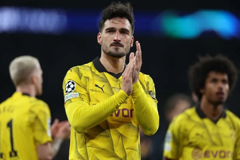besiktasa-kotu-haber-mats-hummels-bologna-yolcusu-1721209246408.jpeg Hummels'in adı uzun süre Beşiktaş ile anıldı.