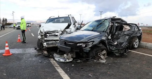 İçişleri Bakanı Süleyman Soylu, trafik kazalarından oluşan can kaybı bilgilerini paylaştı: 2019 yılına göre 607 kişi daha az oldu