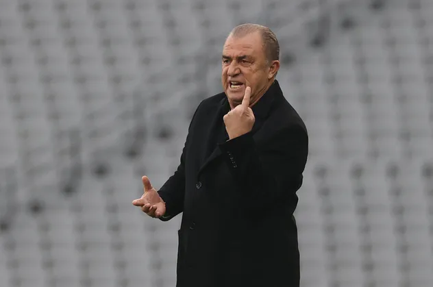 Galatasaray'da 2020'den sonra 2021 de hüsranla bitti! Kupa kazanamıyor...