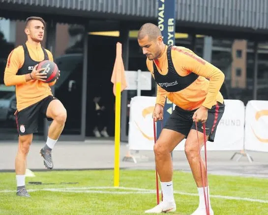 Yine takımdan ayrı çalıştı!