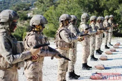 İşte Türkiye’nin ilk kadın Jandarma Komando Astsubayları! Tamamı gönüllü