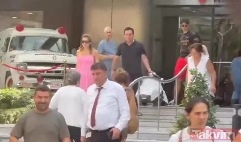 Nazlı ve Hacı Sabancı hastane çıkışında kızlarıyla ilk kez görüntülendi! İşte yeni Sabancı ferdi Arzu Alara! Verdiği isim çok konuşulmuştu - 8