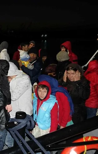 Çanakkale'de 96 kaçak göçmen yakalandı