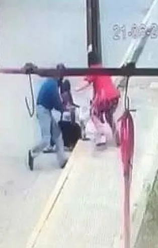 Boşandığı eşi tarafından vurulan Gönül Ayvacıoğlu:  "KADES'i aramasaydım beni kezzapla yakacaktı"