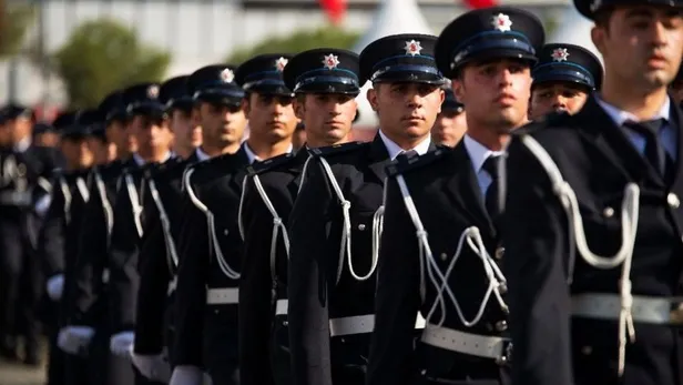 pa-son-dakika-duyuru-polislik-mulakat-sonuclari-aciklandi-mi-27-donem-pomem-sozlu-mulakat-sonuclari-ne-zaman-aciklanacak-1632981302022.jpg PA son dakika duyuru 1 Ekim: Polislik mülakat sonuçları açıklandı mı? 27. dönem POMEM sözlü mülakat sonuçları ne zaman açıklanacak?-4
