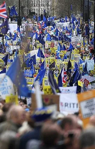 İngilizler’den milyonluk isyan