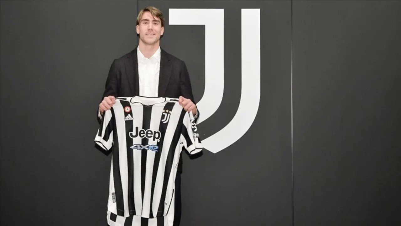 TAKVİM 1 ay önce yazmıştı! Fenerbahçe’de hedef Dusan Vlahovic: Juventus’la resmi temas kuruldu